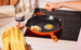  Patelnia żeliwna 23 cm płomienna LE CREUSET
