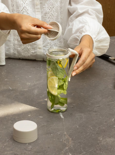 Butelka na wodę 500 ml z sitkiem Make&Take Soft Beige BRABANTIA