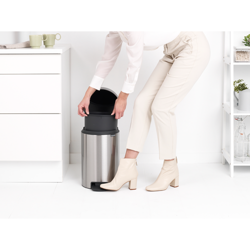 Kosz pedałowy NewIcon 12l stal matowa FPP BRABANTIA