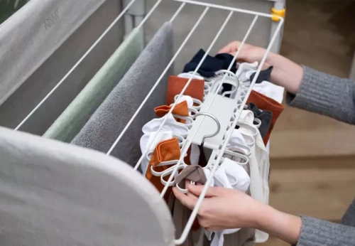 Wieszak do suszenia bielizny 32 Petal™ ecru JOSEPH JOSEPH