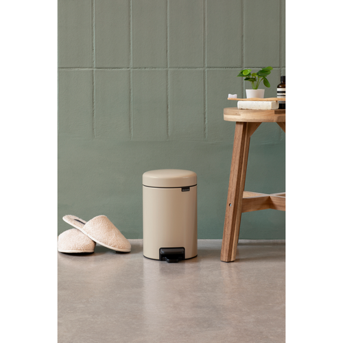 Kosz pedałowy NewIcon 5l Soft Beige BRABANTIA