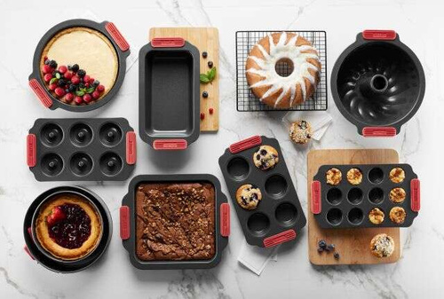 Forma na mini muffiny (12 sztuk) z powłoką nieprzywierającą LEKUE