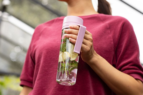 Butelka na wodę 500 ml z sitkiem Make&Take Lilac Pink BRABANTIA
