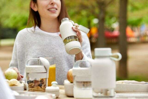 Szklana butelka na wodę 500 ml To Go Organic beige LEUKE