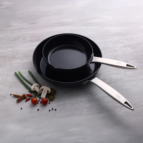 Patelnia z powłoką ceramiczną 28cm Ultimate Pro Ceramic ZYLISS