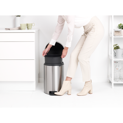 Kosz pedałowy NewIcon 20l stal matowa FPP BRABANTIA