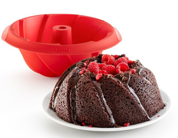 Silikonowa forma do babki 20 cm czerwona LEKUE