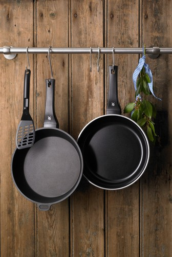 Patelnia głęboka 28 cm PermaDur Premium WMF