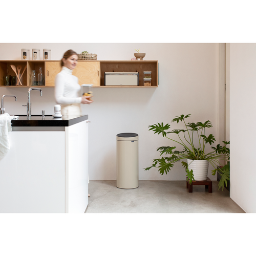 Kosz Touch Bin New 30l Soft Beige BRABANTIA
