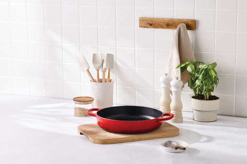 Codzienna patelnia żeliwna Garnet LE CREUSET