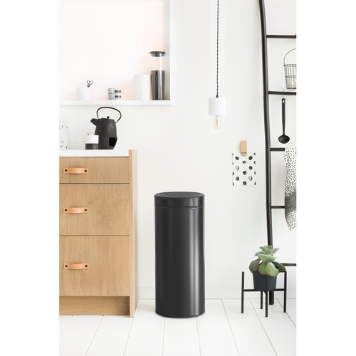 Kosz Touch Bin New 30l czarny matowy BRABANTIA