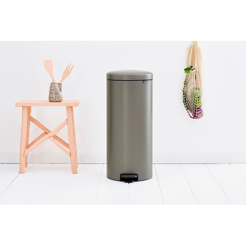 Kosz pedałowy NewIcon 30l platynowy BRABANTIA