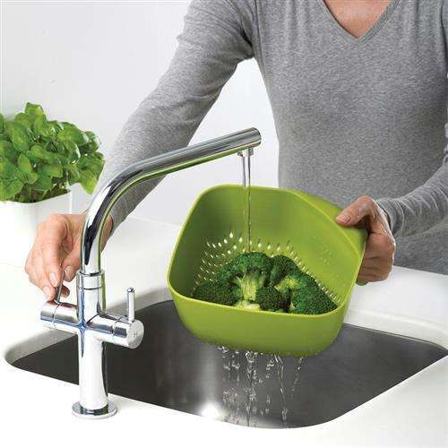 Kwadratowy durszlak zielony JOSEPH JOSEPH