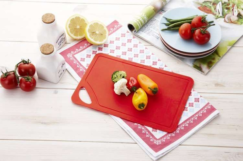 Mata do krojenia 26x17 cm CANDL czerwona