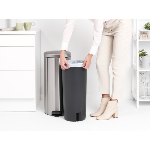 Kosz pedałowy NewIcon 30l stal matowa FPP BRABANTIA