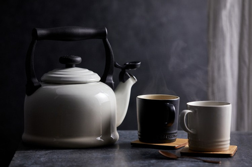 Czajnik Tradycyjny 2,1l Meringue LE CREUSET