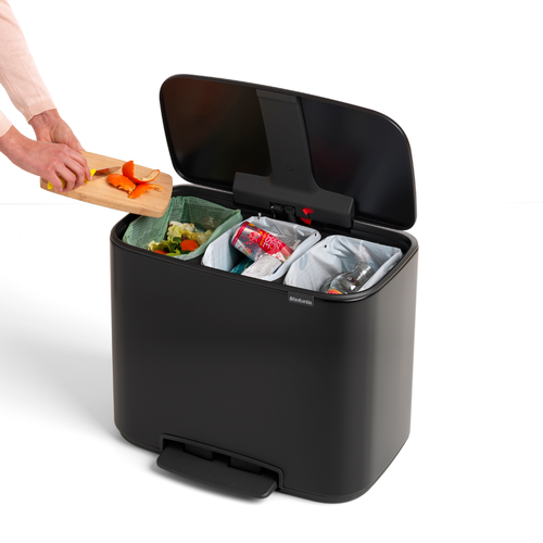 Kosz BO PEDAL BIN 3 x 11l czarny matowy BRABANTIA