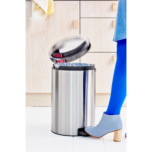 Kosz pedałowy NewIcon 20l stal matowa FPP BRABANTIA