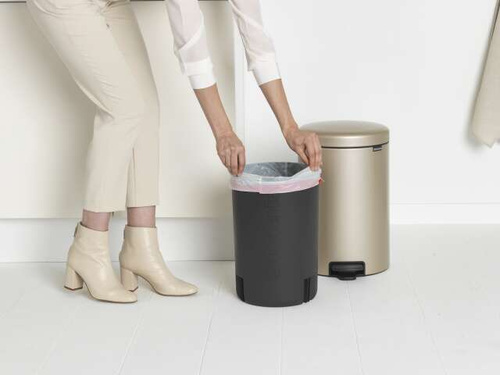 Kosz pedałowy 12 l NewIcon Champagne BRABANTIA