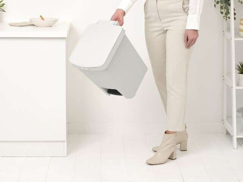Kosz pedałowy 25l StepUp light grey Brabantia