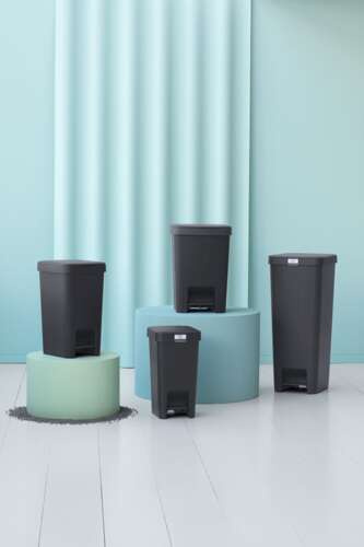 Kosz pedałowy 25l StepUp dark grey Brabantia