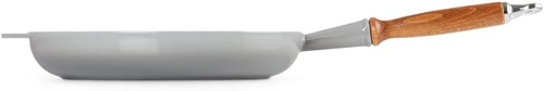 Patelnia żeliwna 28cm z drewnianym uchwytem Mist Grey LE CREUSET